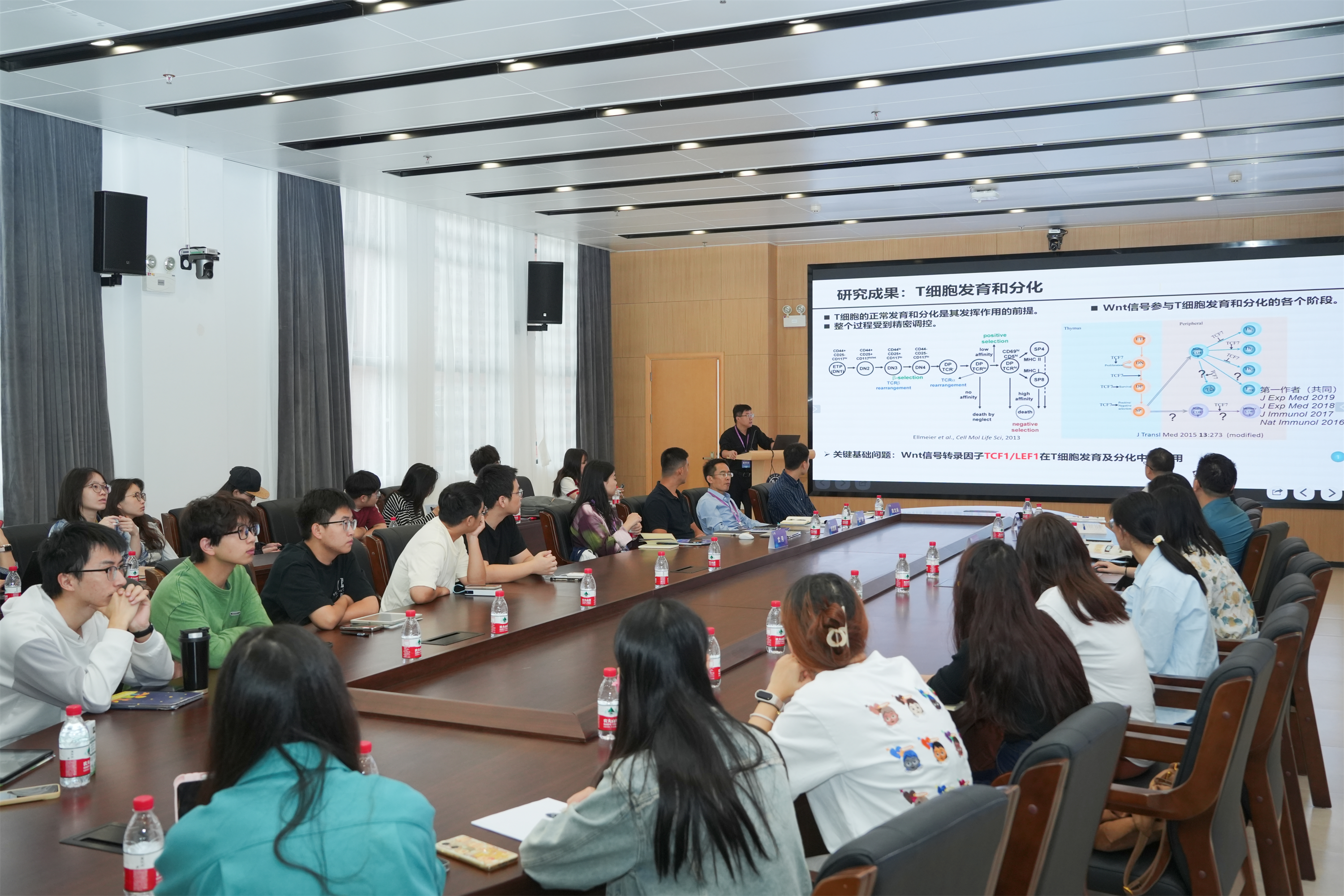 第十三届吴瑞纪念研讨会暨第四届南山学者青年论坛在我校举行-广州医科大学